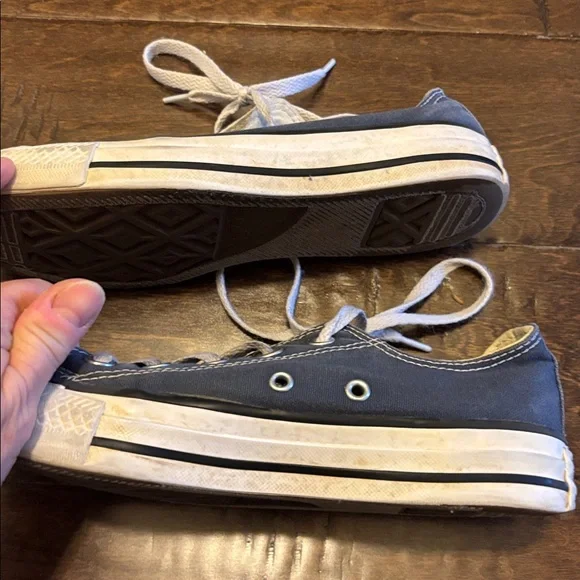 Converse Low Top Sneakers in Dark Blue with White Accents - Picture 4 of 7